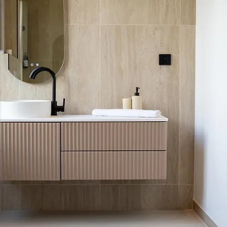 Aparthotel Maison Les Arcades - Collection Aura 3*