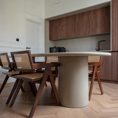 Maison Les Arcades - Collection Aura Aparthotel Charleville-Mézières