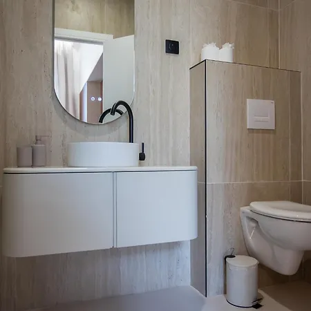 Aparthotel Maison Les Arcades - Collection Aura