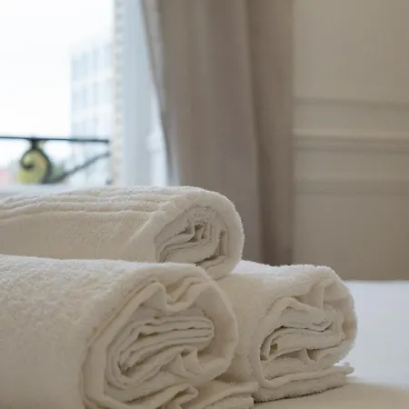 Aparthotel Maison Les Arcades - Collection Aura Charleville-Mézières