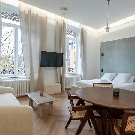 Aparthotel Maison Les Arcades - Collection Aura