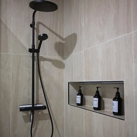 Aparthotel Maison Les Arcades - Collection Aura 3*