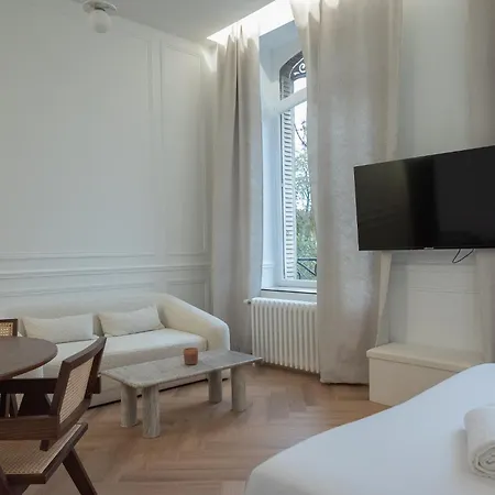 Aparthotel Maison Les Arcades - Collection Aura