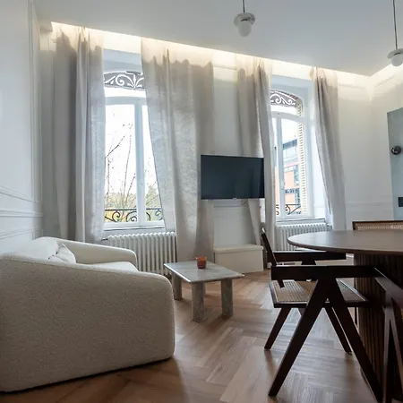 Aparthotel Maison Les Arcades - Collection Aura