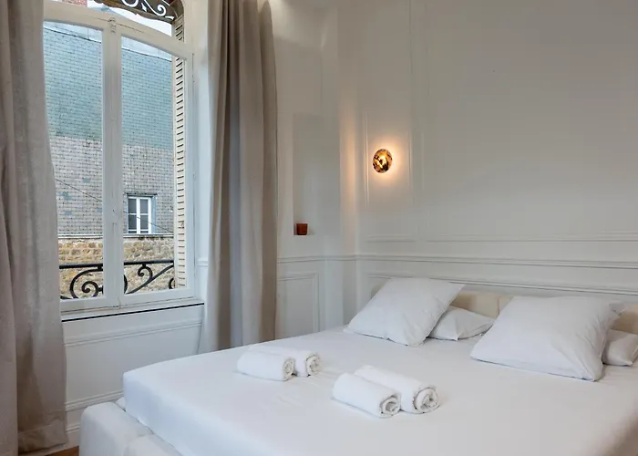 Maison Les Arcades - Collection Aura מלון דירות Charleville-Mézières